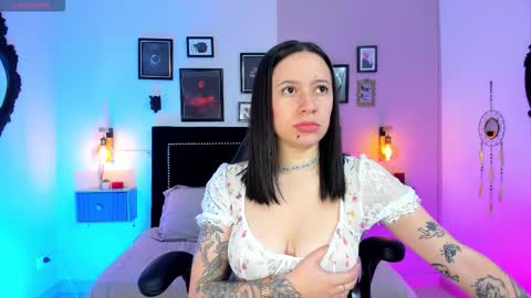 Aniie online show from December 14, 1:28 pm