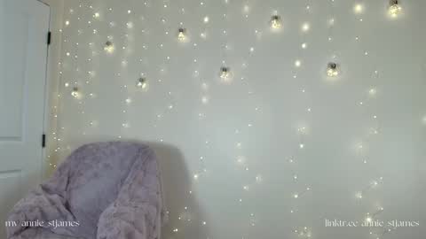 Annie St. James   online show from February 1, 9:29 pm