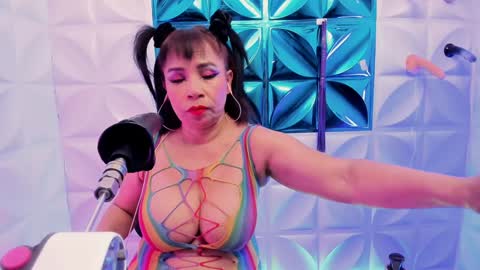 annie online show from February 9, 3:32 am