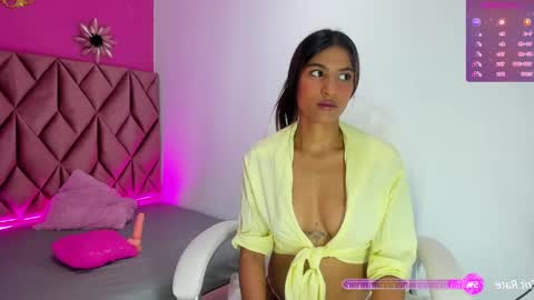 Snapshot of annieboobs_ chatting on February 4, 8:59 pm annieboobs_ online show from February 4, 8:59 pm