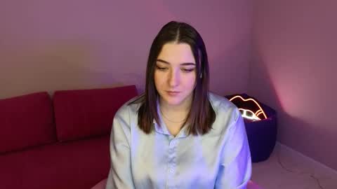 Annie online show from October 14, 1:08 am