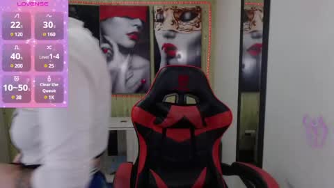 Anniee online show from January 18, 11:43 am