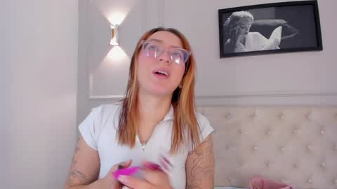 Snapshot of anniemartinezz chatting on January 24, 11:48 am Annie online show from January 24, 11:48 am