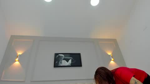 Snapshot of anniemartinezz chatting on December 31, 10:58 am Annie online show from December 31, 10:58 am