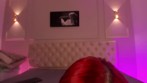 Snapshot of anniemartinezz chatting on September 14, 12:47 pm Annie online show from September 14, 12:47 pm