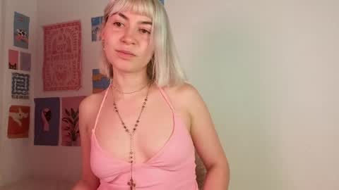 annietinky online show from May 7, 2:16 am