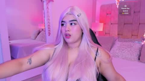 AnniJones online show from April 1, 2:56 am