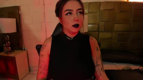 Annika online show from March 5, 12:00 pm