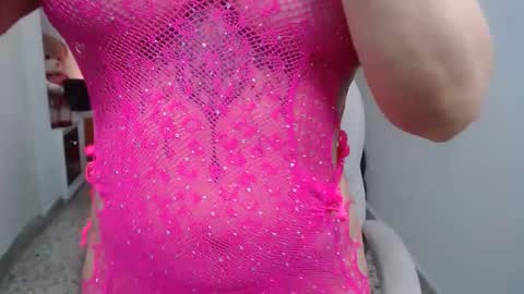 Snapshot of annita_cooper_ chatting on December 11, 4:52 pm anna online show from December 11, 4:52 pm