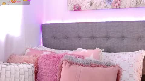 Antonella Lee online show from March 29, 5:01 pm