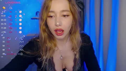 Ann online show from November 24, 5:04 pm