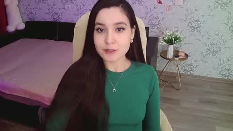 Snapshot of anny_shine chatting on February 22, 9:45 am Annie online show from February 22, 9:45 am