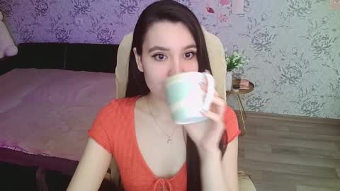 Snapshot of anny_shine chatting on March 8, 11:03 am Annie online show from March 8, 11:03 am