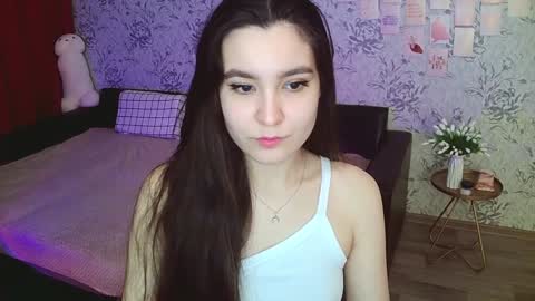 Snapshot of anny_shine chatting on December 6, 12:12 am Annie online show from December 6, 12:12 am