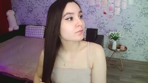 Snapshot of anny_shine chatting on December 7, 3:47 am Annie online show from December 7, 3:47 am