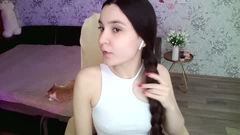 Snapshot of anny_shine chatting on February 1, 2:26 am Annie online show from February 1, 2:26 am