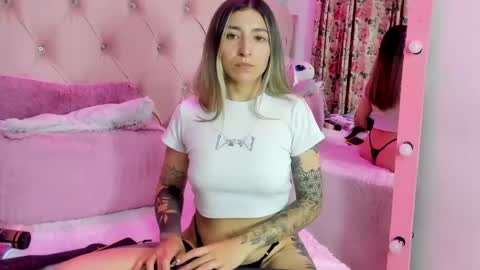 anny_stan online show from January 2, 6:56 pm