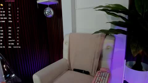 Ana online show from January 10, 11:43 am