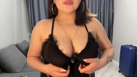 Snapshot of anora_sunny chatting on February 26, 8:57 pm Any online show from February 26, 8:57 pm