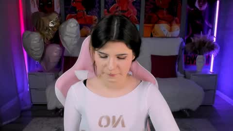 Anora online show from March 26, 6:53 pm