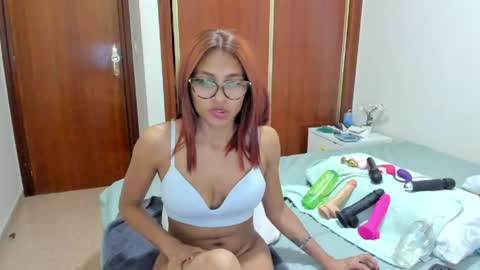 anthonela_hotsex online show from May 12, 11:00 pm