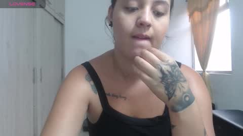 Anthonela Queen online show from November 5, 10:15 pm