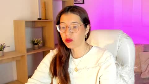 Antonella online show from September 18, 12:15 pm