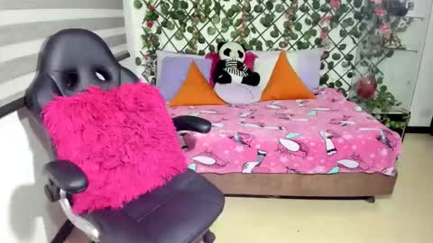 antonella4you online show from May 10, 3:52 am