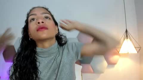 Snapshot of antonellahall_ chatting on February 20, 11:53 am AntonellaHall online show from February 20, 11:53 am