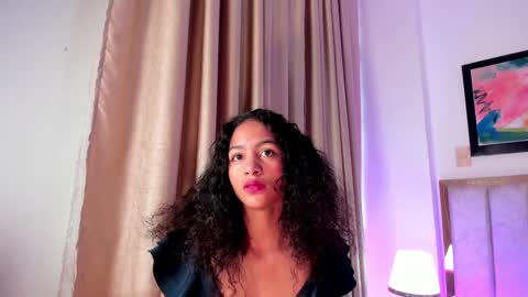 Snapshot of antonellahall_ chatting on January 24, 11:59 am AntonellaHall online show from January 24, 11:59 am