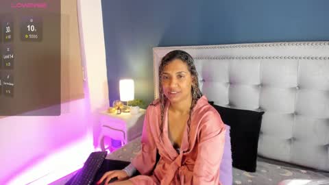 Sarah online show from January 25, 12:30 pm