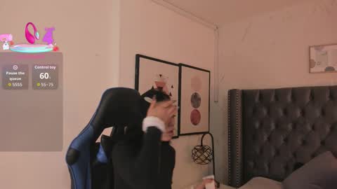 anya_belth online show from October 7, 6:56 pm