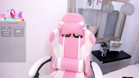 anya_belth online show from October 11, 1:25 pm