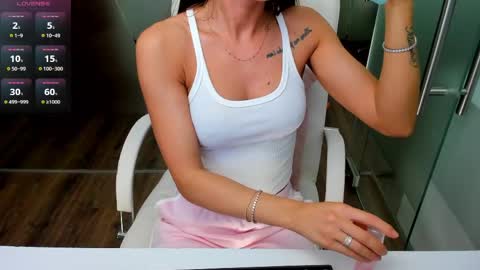 Anya online show from May 20, 10:45 am