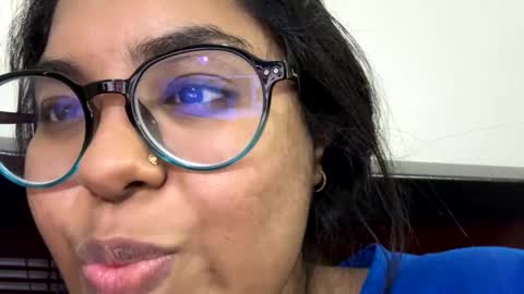 anydanyg online show from January 8, 8:49 am