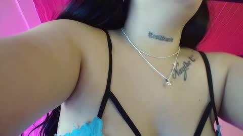 Snapshot of anyz_ chatting on March 9, 8:21 pm Anny online show from March 9, 8:21 pm