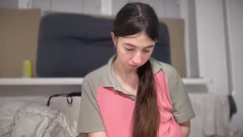 aphr0dite22 online show from March 13, 7:59 pm