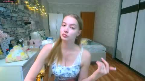 Aphrodite online show from July 8, 3:47 pm