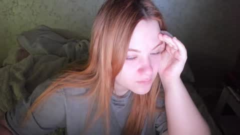 appleyummybuns online show from February 3, 5:28 pm