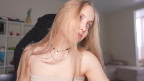  REYNA  next stream is 11h of Feb online show from March 22, 3:18 pm