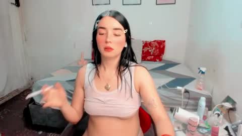 aprettyface1 online show from June 11, 12:32 am