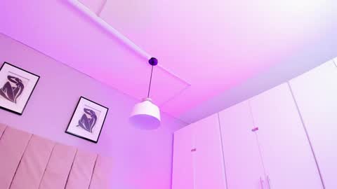 April online show from January 21, 11:35 am