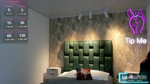  April  online show from November 13, 12:15 pm