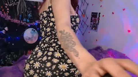 april_l6 online show from January 24, 6:46 pm