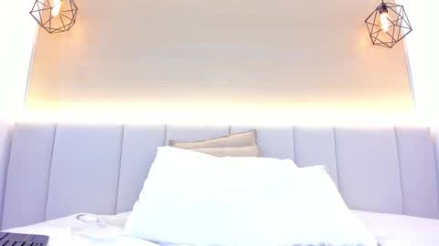 April online show from February 15, 7:51 am