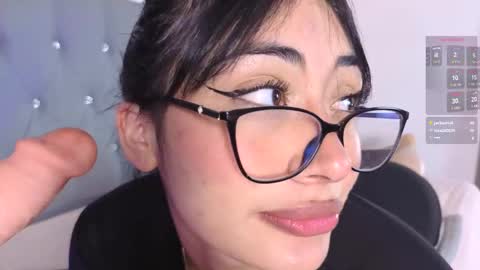 Cris online show from January 10, 2:00 pm