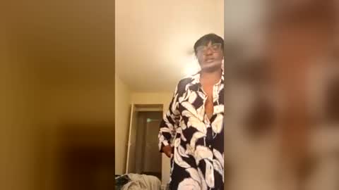 aprildiamondxo online show from July 6, 3:03 pm