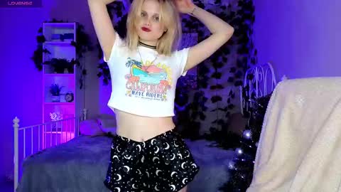 Hazy online show from December 17, 1:04 pm