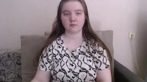 Josefin online show from May 4, 4:16 am