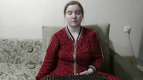 Josefin online show from May 21, 2:26 pm